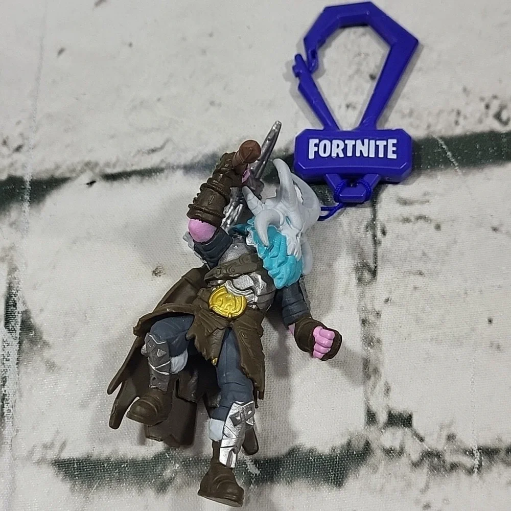 Fortnite Figures Backpack Clips Lot Of 2 Ragnarok Ravin By Epic‎ Games